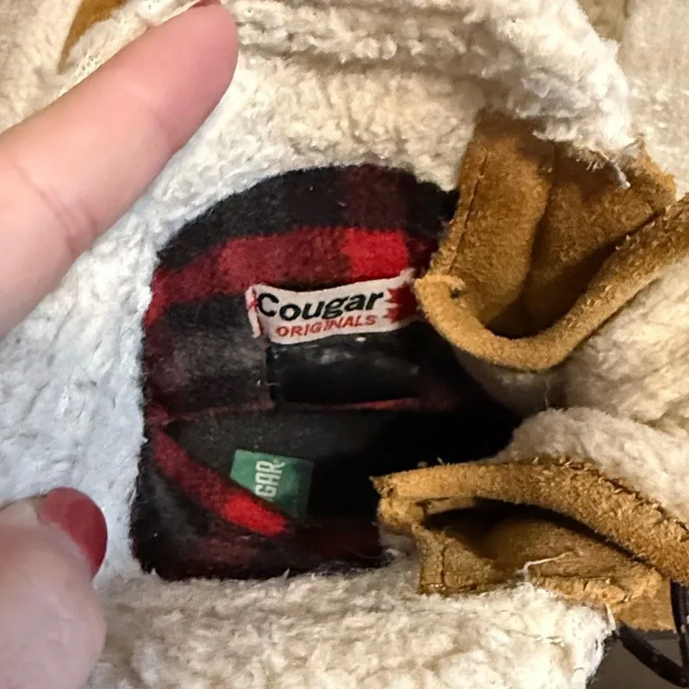 Cougar Originals Maple Sugar Winter Boots.